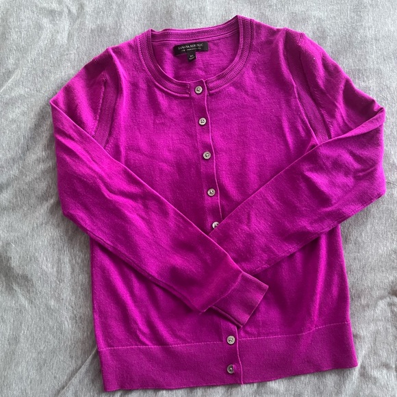 3 Different cardigans - Picture 3 of 4